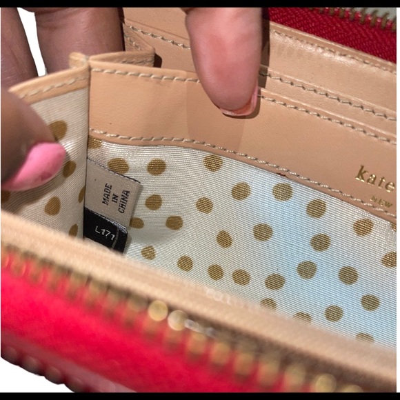 Red leather Kate Spade ♠️ Envelope Wallet - Picture 3 of 4